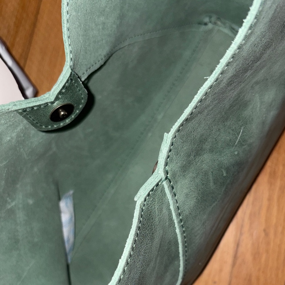 Green Leather Tote Bag - Picture 4 of 7